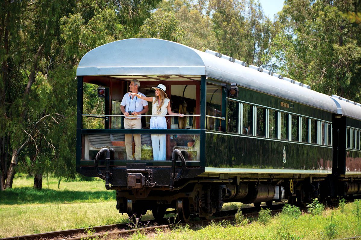 SouthAfrica_RovosRail_ObservationCar1